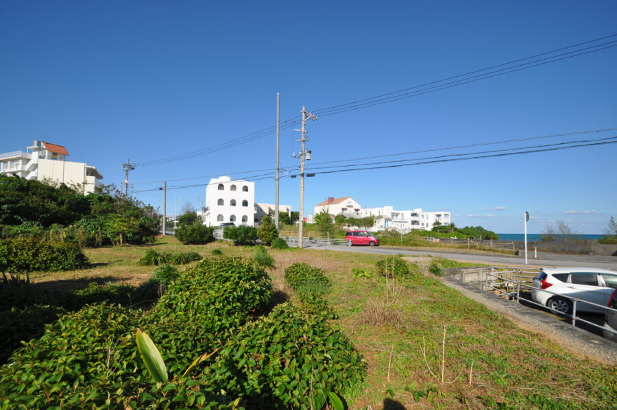 沖縄県恩納村真栄田売地